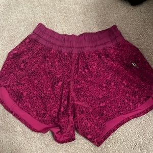 Lululemon Track that short